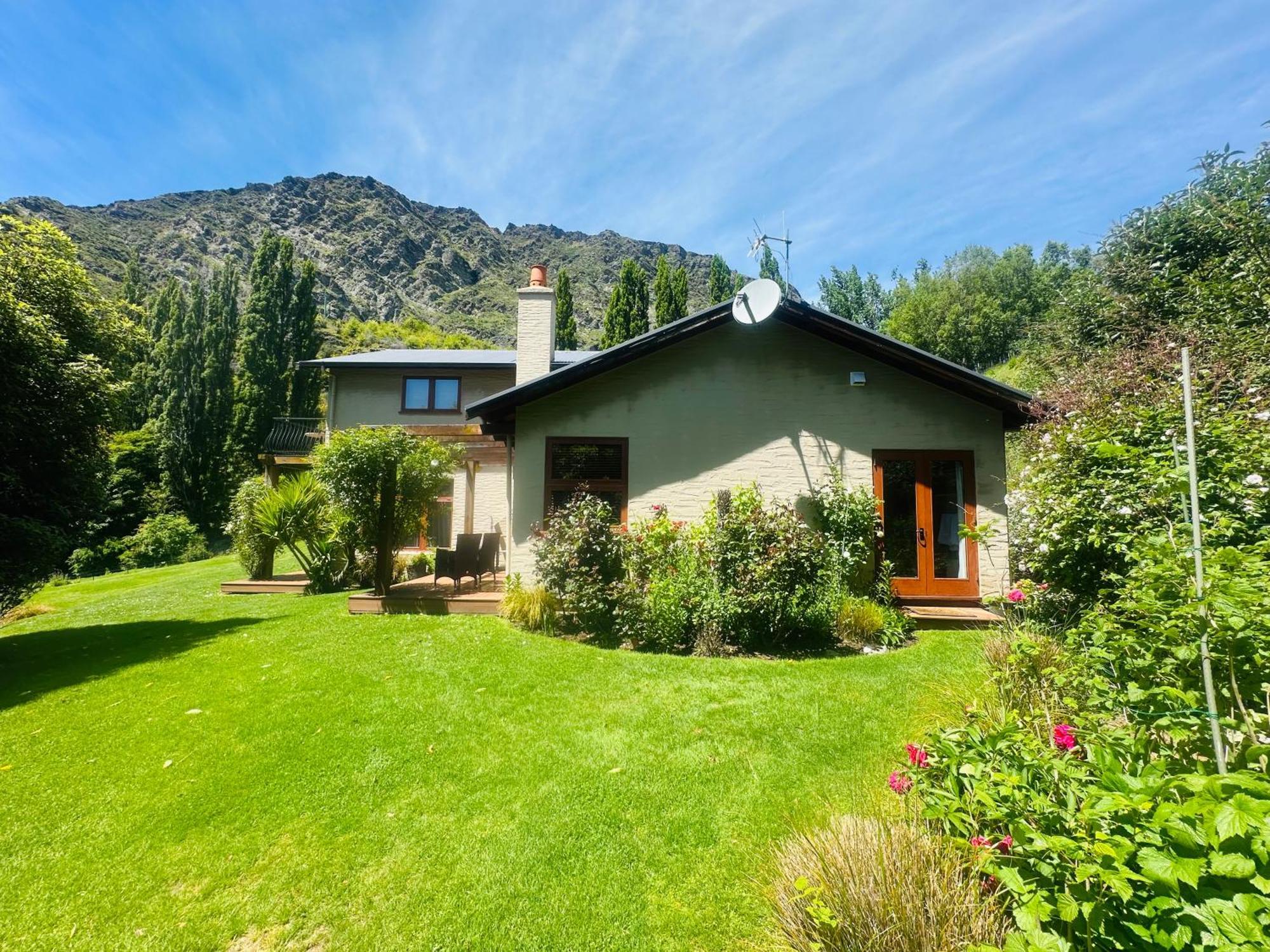 The Canyons B&B Queenstown Exterior photo